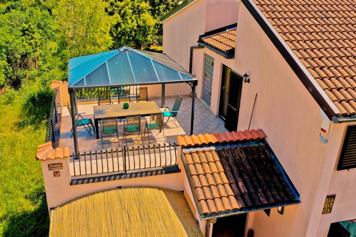 Villa Dolce Vita **** Premantura Εξωτερικό φωτογραφία